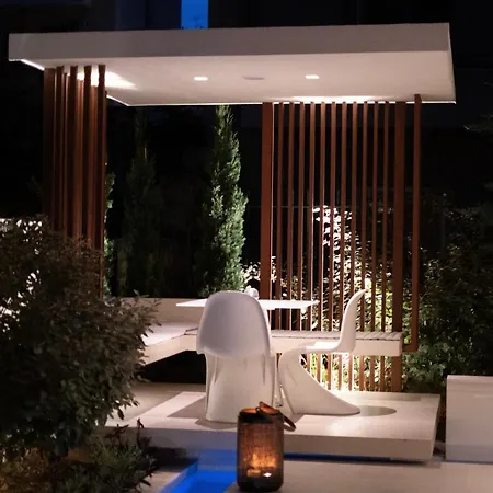 Loft Aparthotel 3*