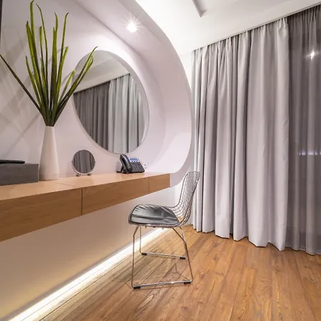 Loft Hotel apartamentowy Patras