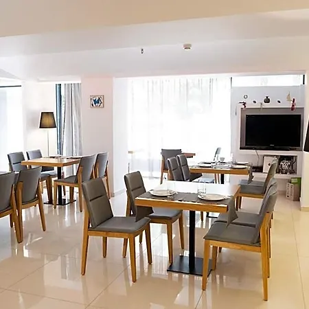 Loft Aparthotel 3*