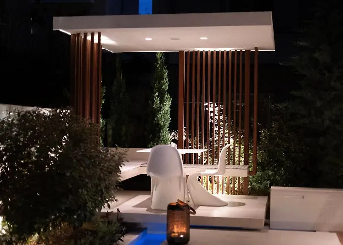 Loft מלון דירות 3*